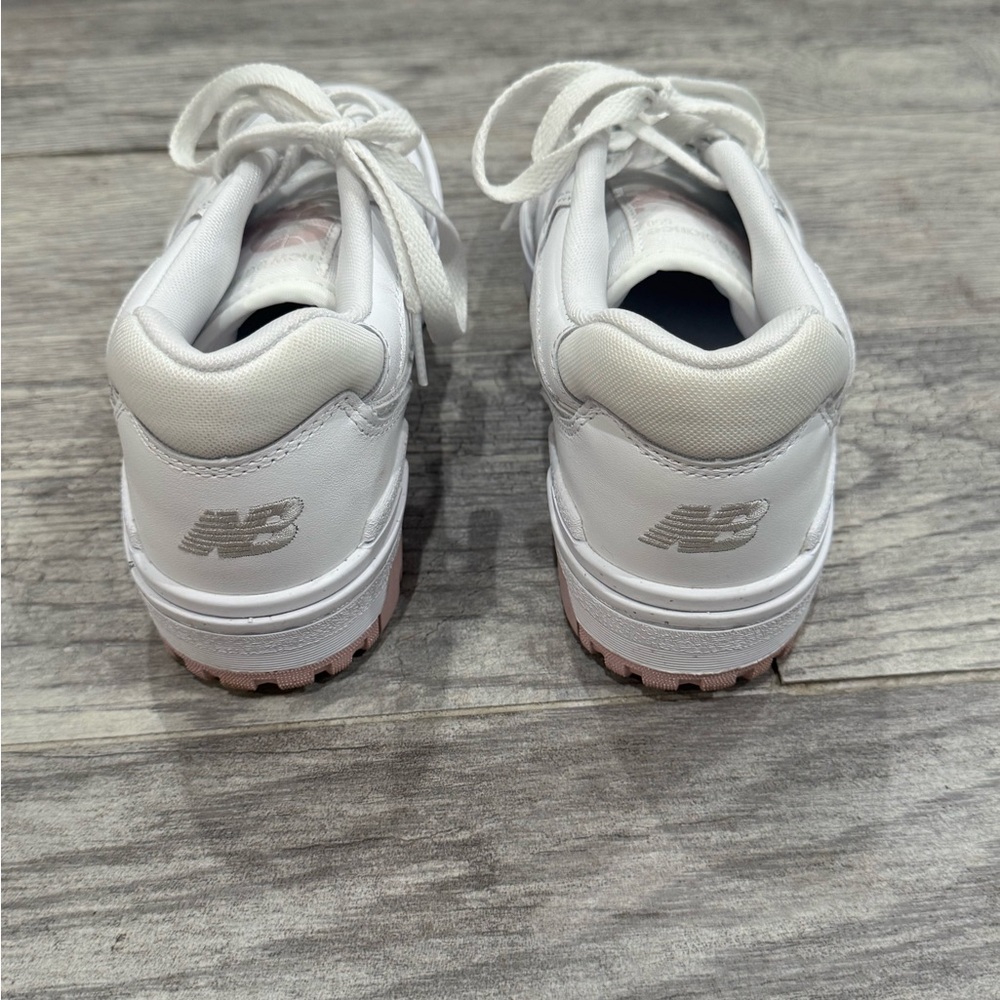 New Balance 550 pink white sneakers - Picture 4 of 9